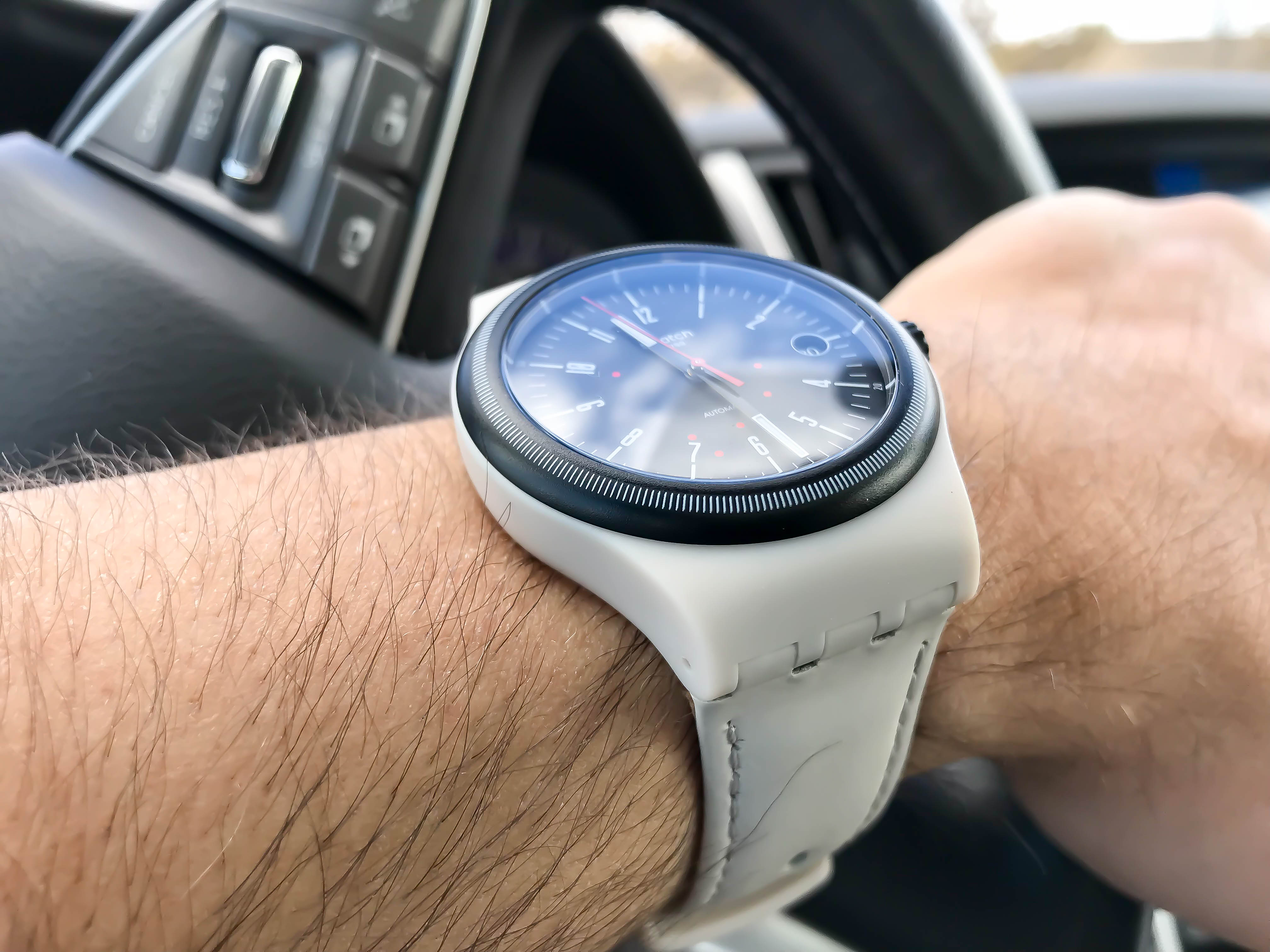 Reseña Swatch Sistem51 Azul: Reloj Analógico Automático Juvenil, Versátil y  Divertido 