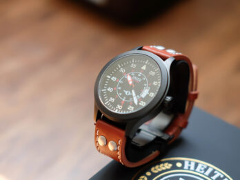 Heitis Watch Company Aviator in Black PVD Review