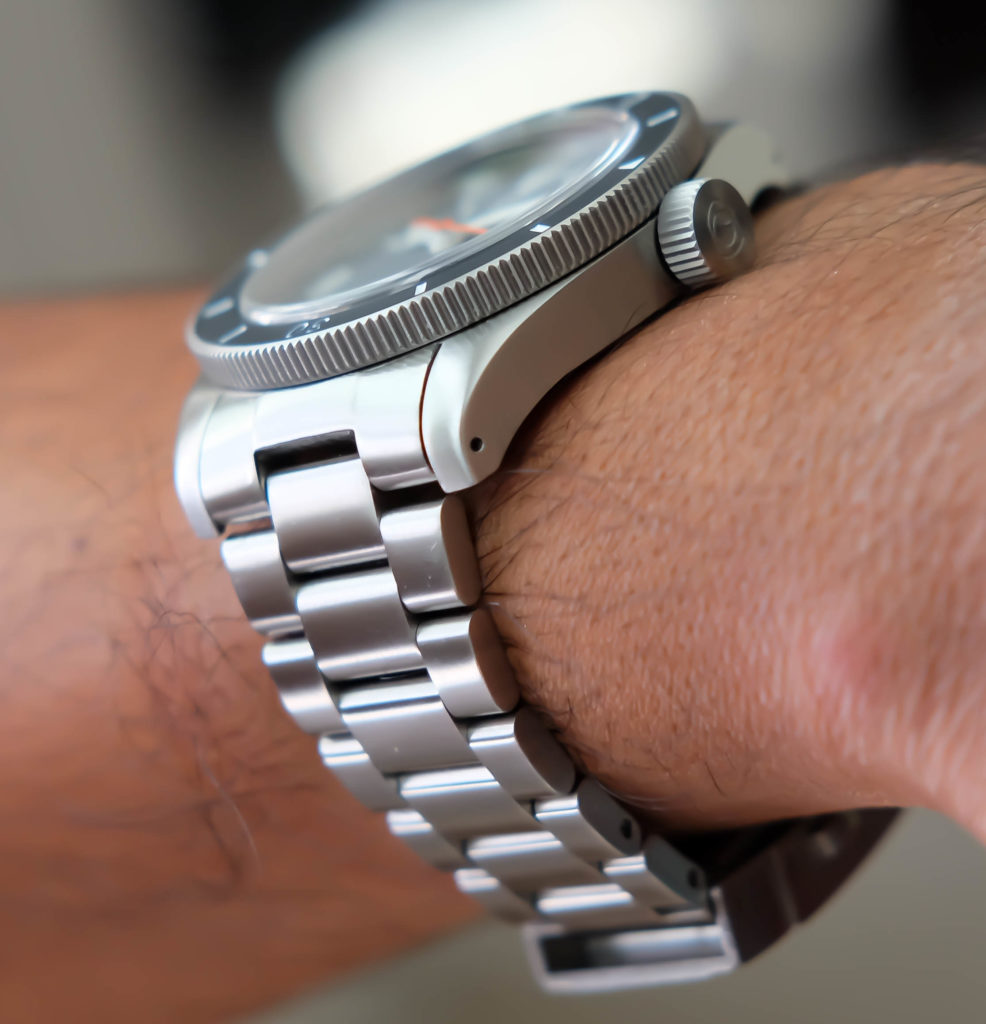 Raven Watches Review: The Venture | Two Broke Watch Snobs