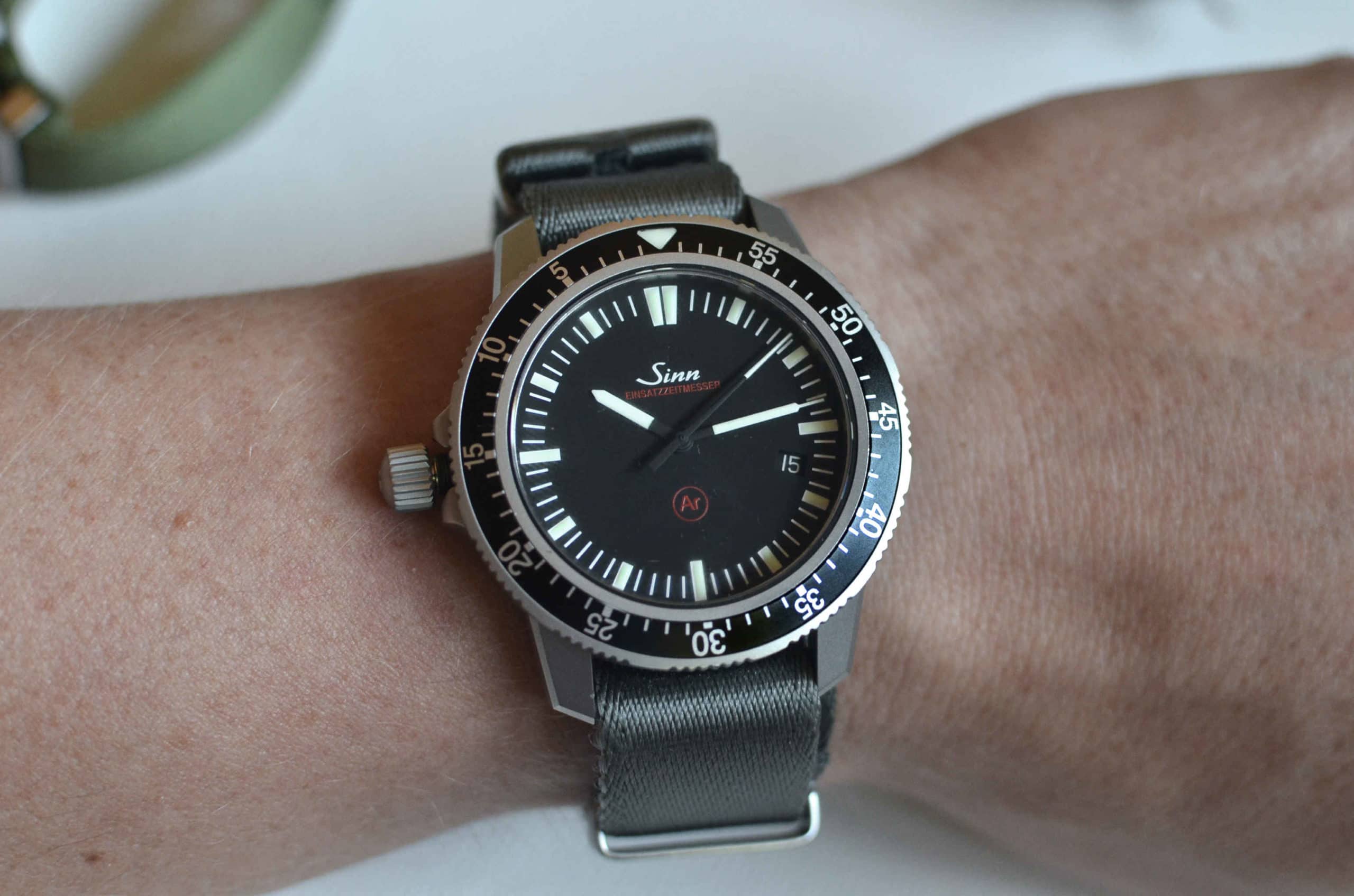sinn-ezm-3f-review-a-tactical-and-practical-flieger-two-broke