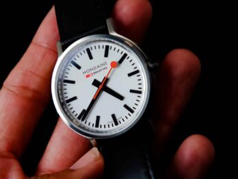 Mondaine Stop2Go: Where Minimalism and Novelty Meet