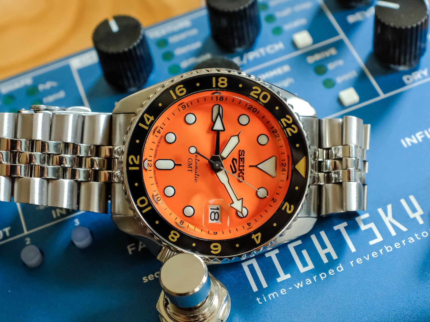 Seiko 5 GMT Review The Perfect Seiko 5 Release Two Broke Watch Snobs seiko-5-gmt-review-the-perfect-seiko-5-release-two-broke-watch-snobs