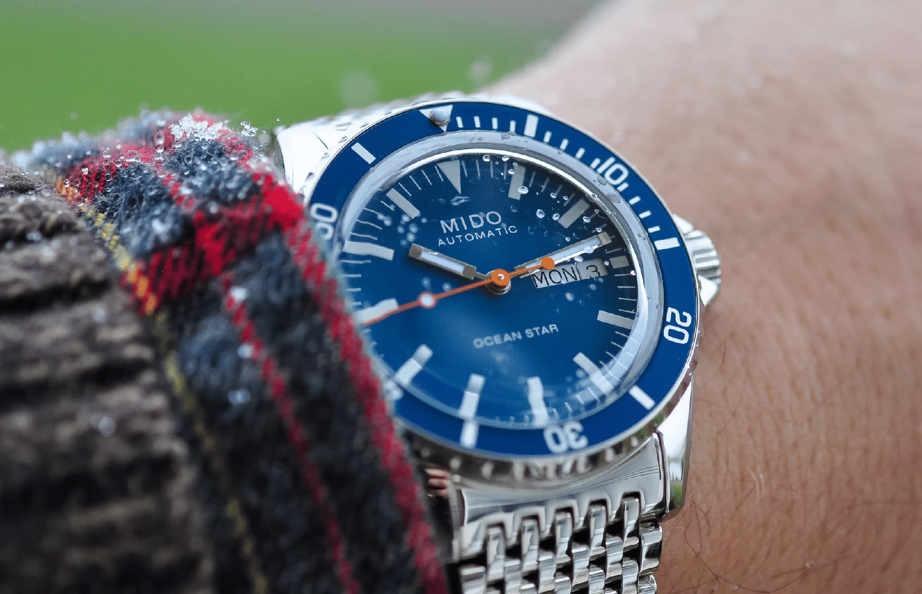 Best Watches Under 2000 Where Luxury and Value Meet