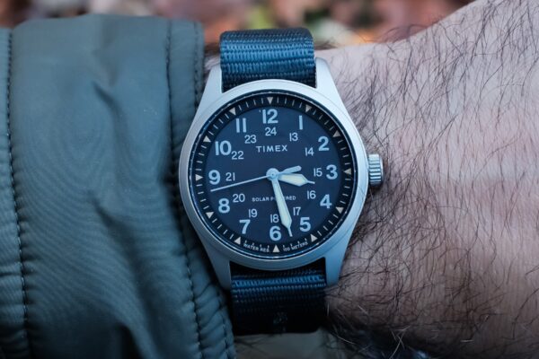 Affordable Solar Field Watch Showdown: Timex Expedition vs Vaer C4 Tactical