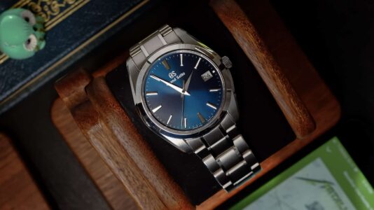 17 Best Watches That Make The Case for Choosing Quartz Over Mechanical