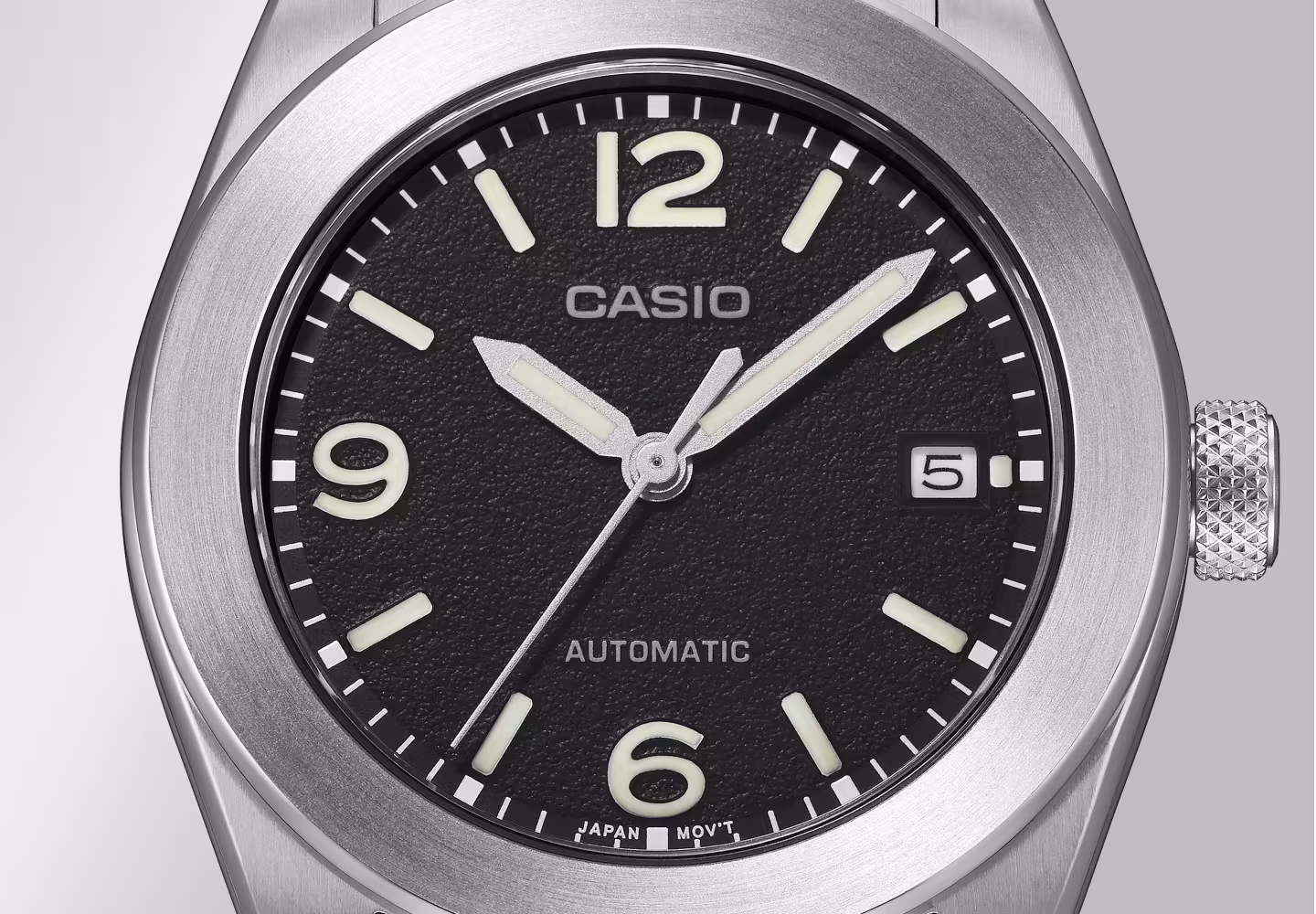 Casio-CMK‑100-Automatic-Titanium-03