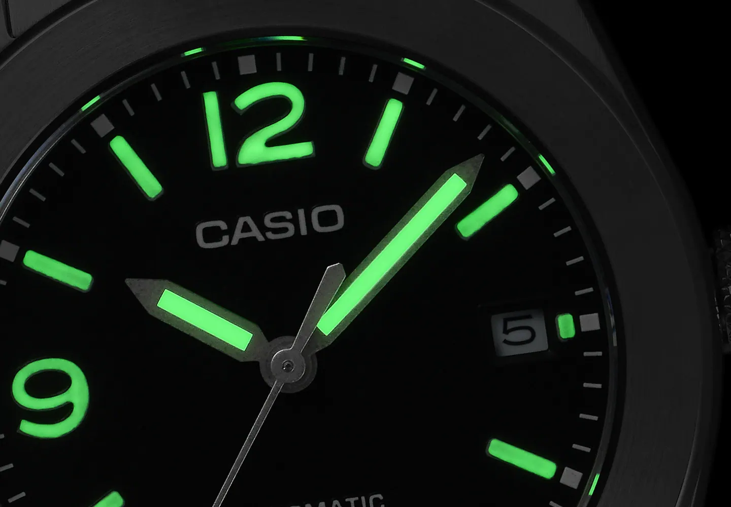 Casio-CMK‑100-Automatic-Titanium-04