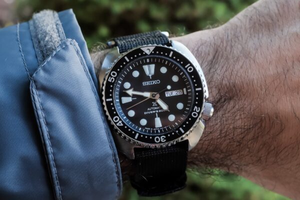 Seiko Turtle vs Bulova Caravelle: Which Affordable Dive Watch Would We Keep?